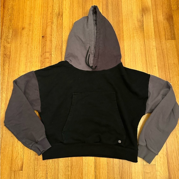 Buff Bunny crop Sweatshirt Size M (j10 - Picture 4 of 10